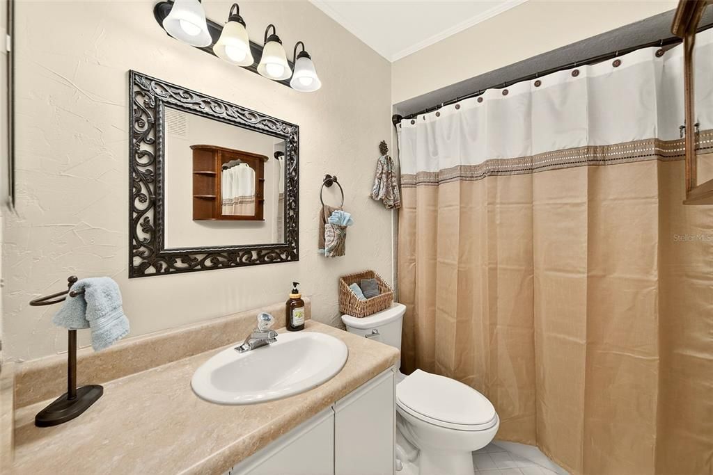 En Venta: $245,000 (2 camas, 2 baños, 1110 Pies cuadrados)