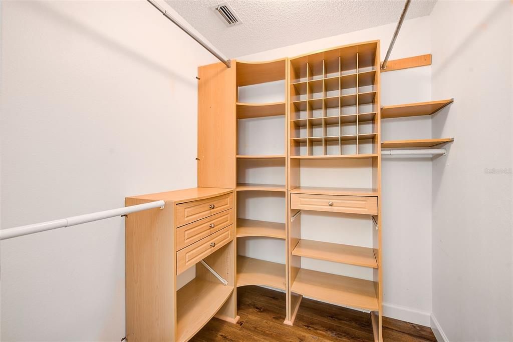 En Venta: $245,000 (2 camas, 2 baños, 1110 Pies cuadrados)