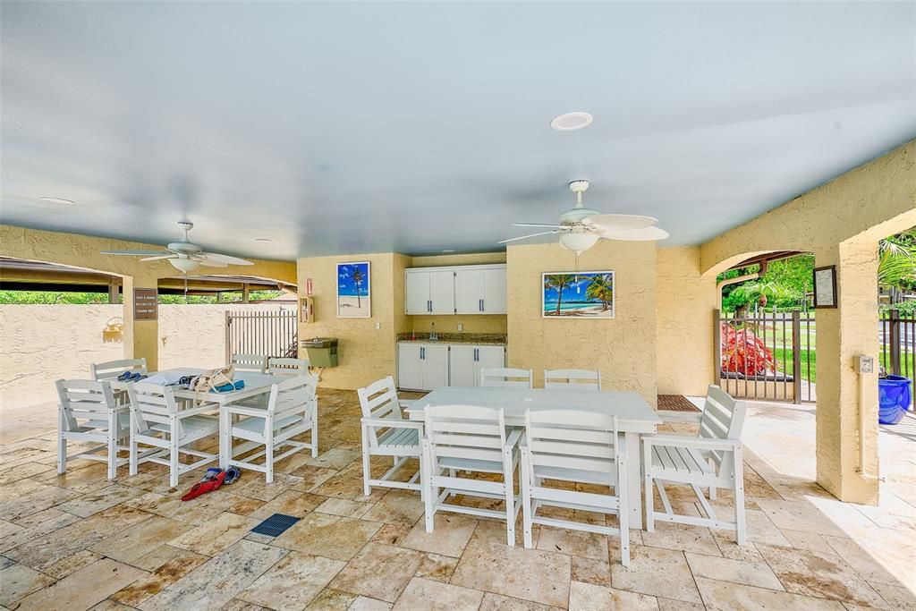 En Venta: $245,000 (2 camas, 2 baños, 1110 Pies cuadrados)