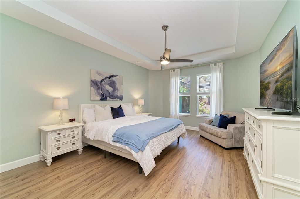 For Sale: $724,900 (4 beds, 2 baths, 2109 Square Feet)