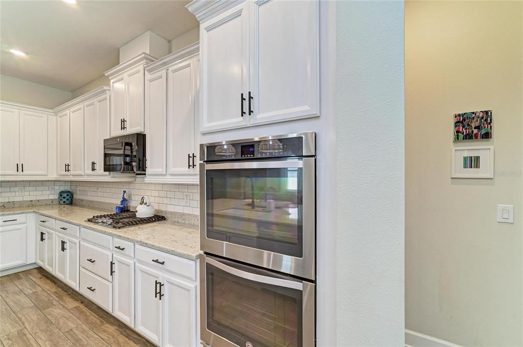 For Sale: $724,900 (4 beds, 2 baths, 2109 Square Feet)