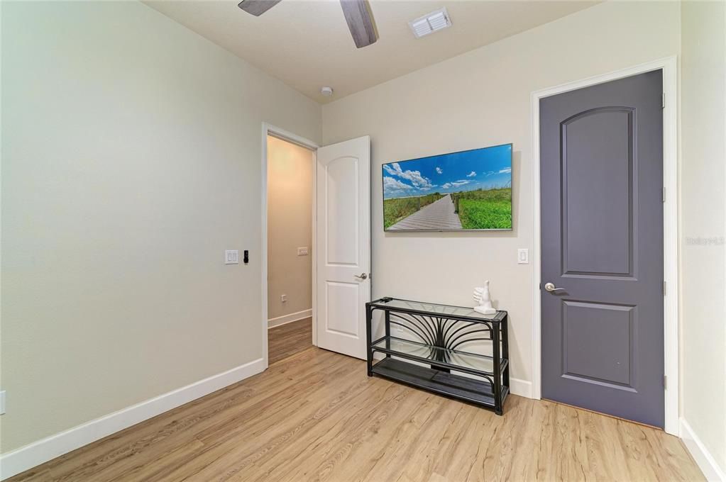 For Sale: $724,900 (4 beds, 2 baths, 2109 Square Feet)