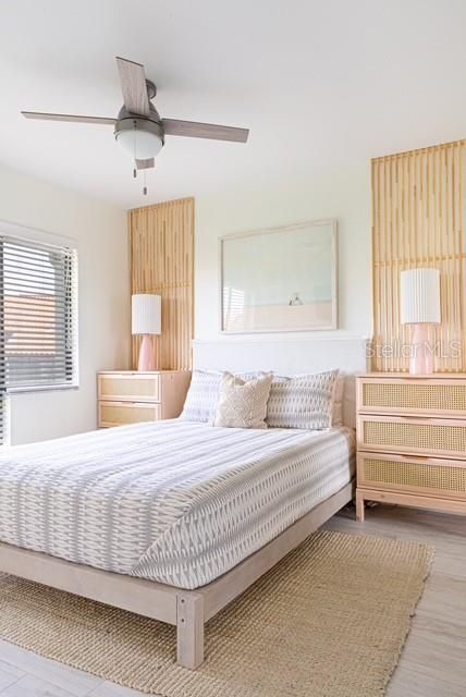 For Sale: $400,000 (2 beds, 2 baths, 830 Square Feet)
