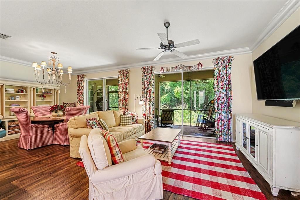 For Sale: $465,000 (3 beds, 2 baths, 2074 Square Feet)
