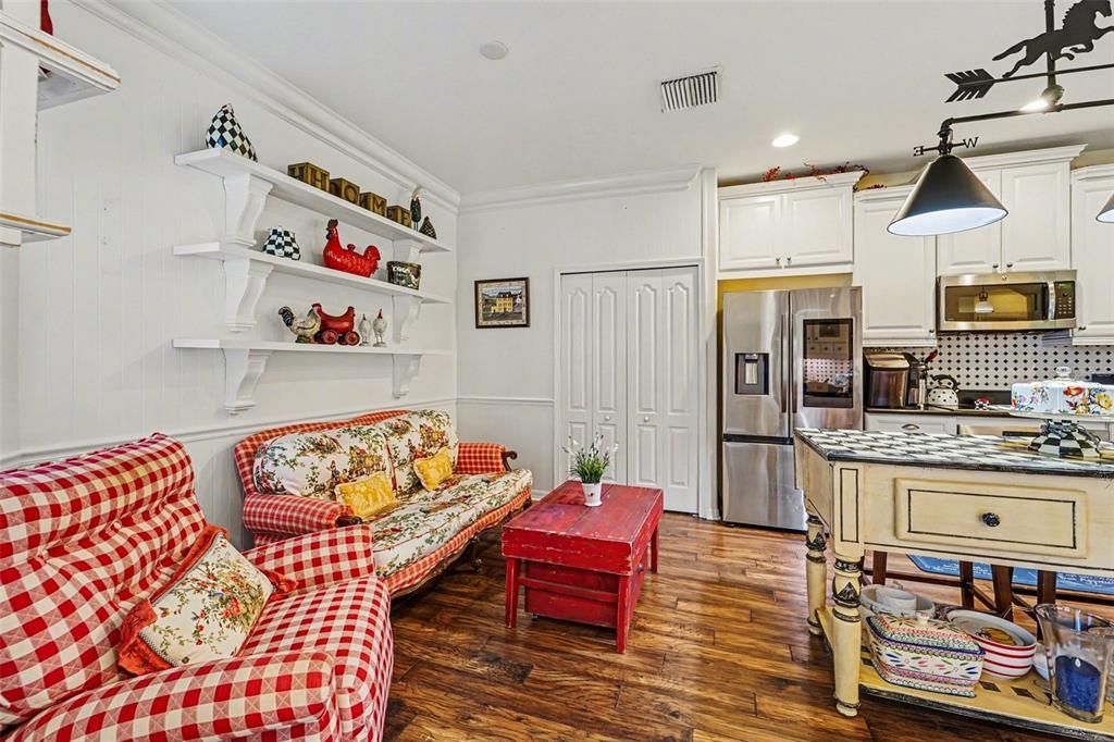 For Sale: $465,000 (3 beds, 2 baths, 2074 Square Feet)