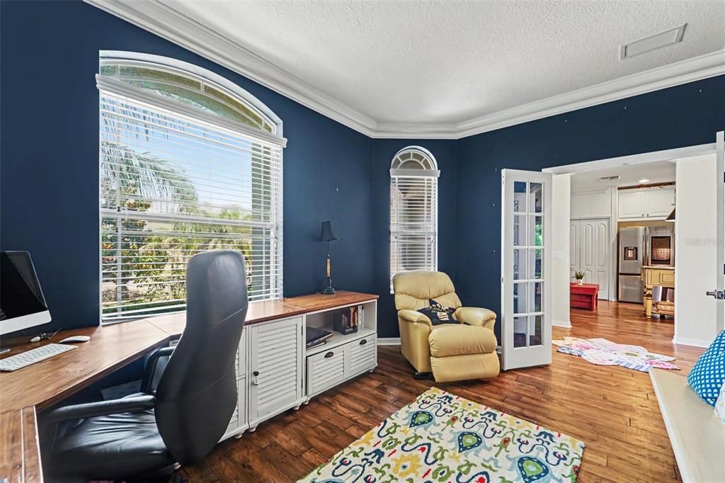 For Sale: $465,000 (3 beds, 2 baths, 2074 Square Feet)