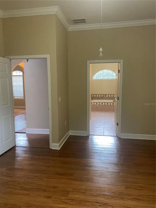 En Venta: $499,000 (4 camas, 3 baños, 2637 Pies cuadrados)