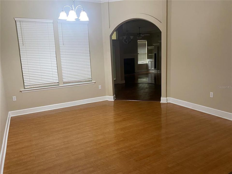 En Venta: $499,000 (4 camas, 3 baños, 2637 Pies cuadrados)