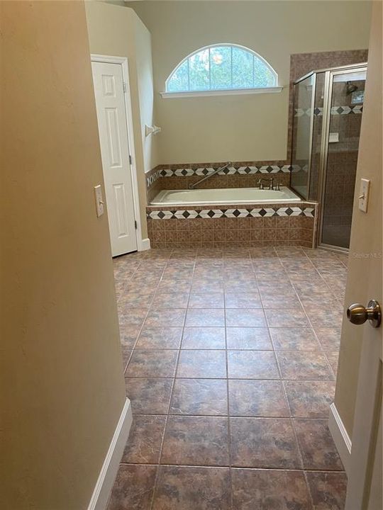 En Venta: $499,000 (4 camas, 3 baños, 2637 Pies cuadrados)