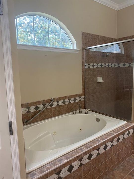 En Venta: $499,000 (4 camas, 3 baños, 2637 Pies cuadrados)