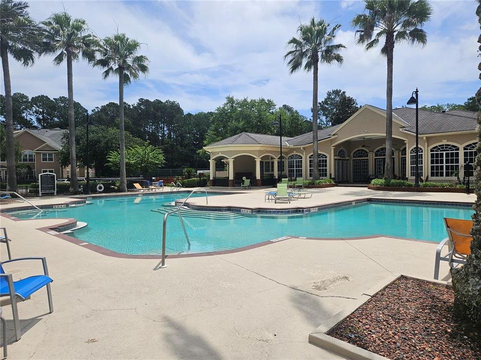 For Sale: $168,000 (2 beds, 2 baths, 1138 Square Feet)