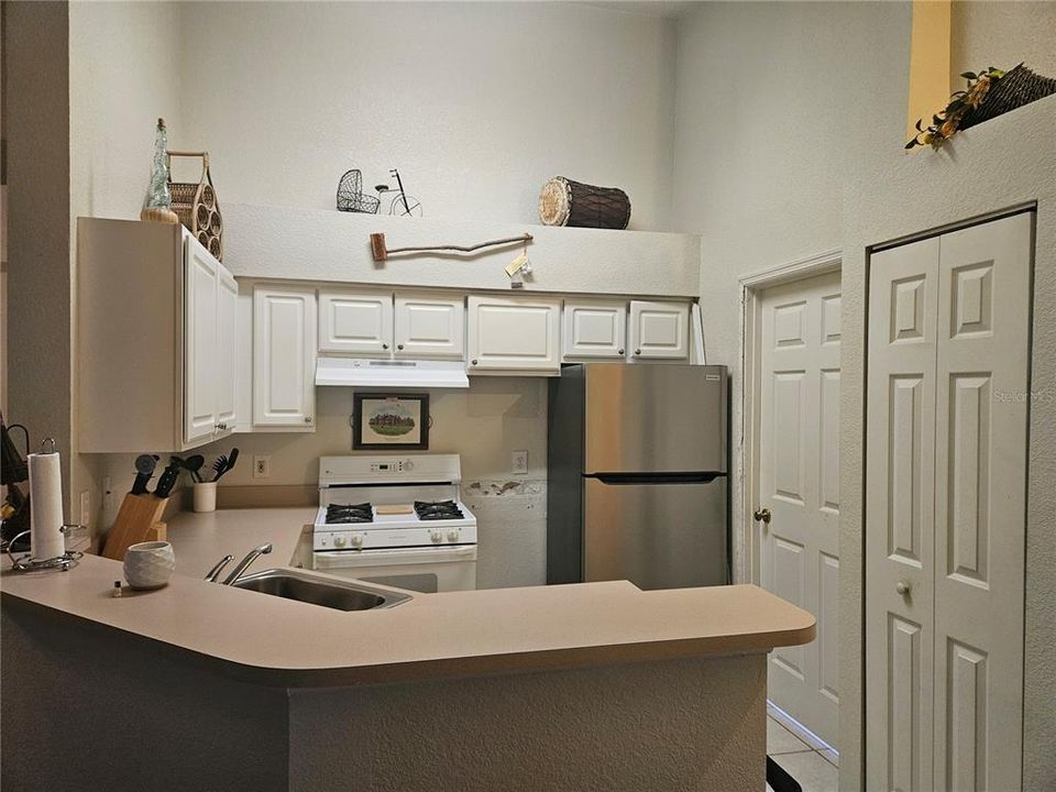 For Sale: $168,000 (2 beds, 2 baths, 1138 Square Feet)