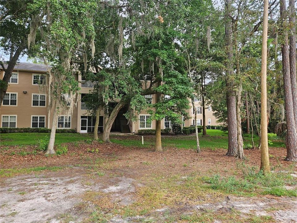 For Sale: $168,000 (2 beds, 2 baths, 1138 Square Feet)