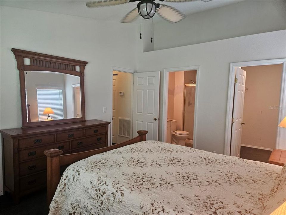 For Sale: $168,000 (2 beds, 2 baths, 1138 Square Feet)