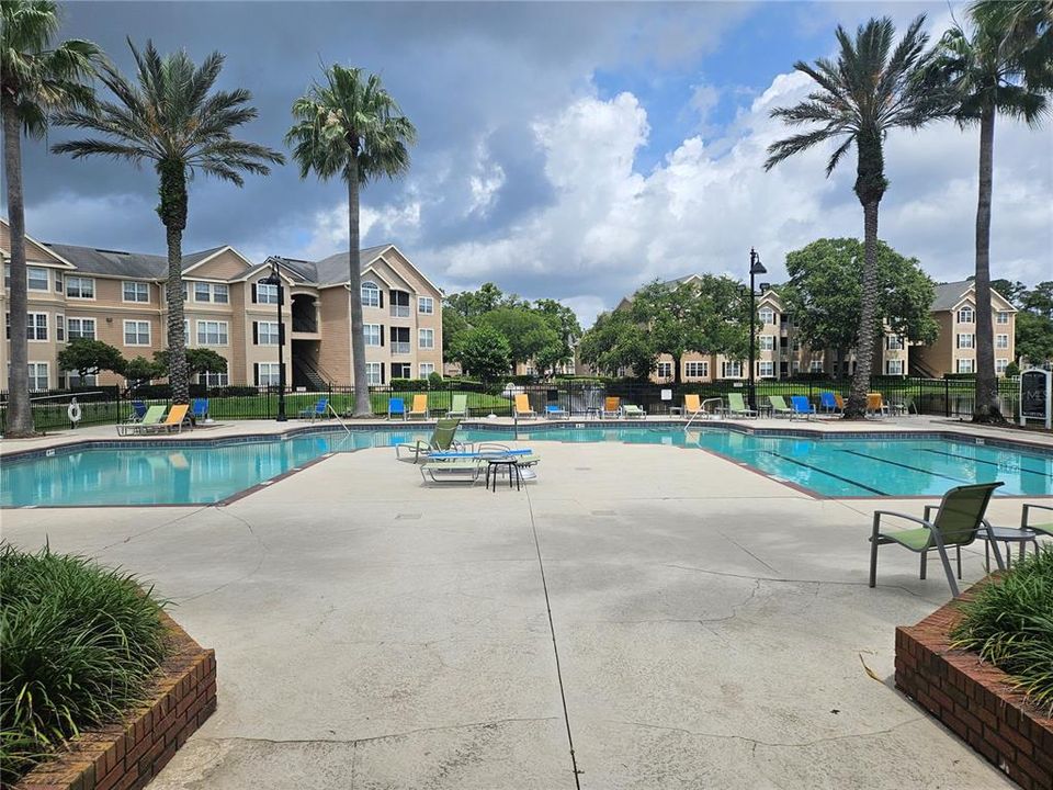 For Sale: $168,000 (2 beds, 2 baths, 1138 Square Feet)