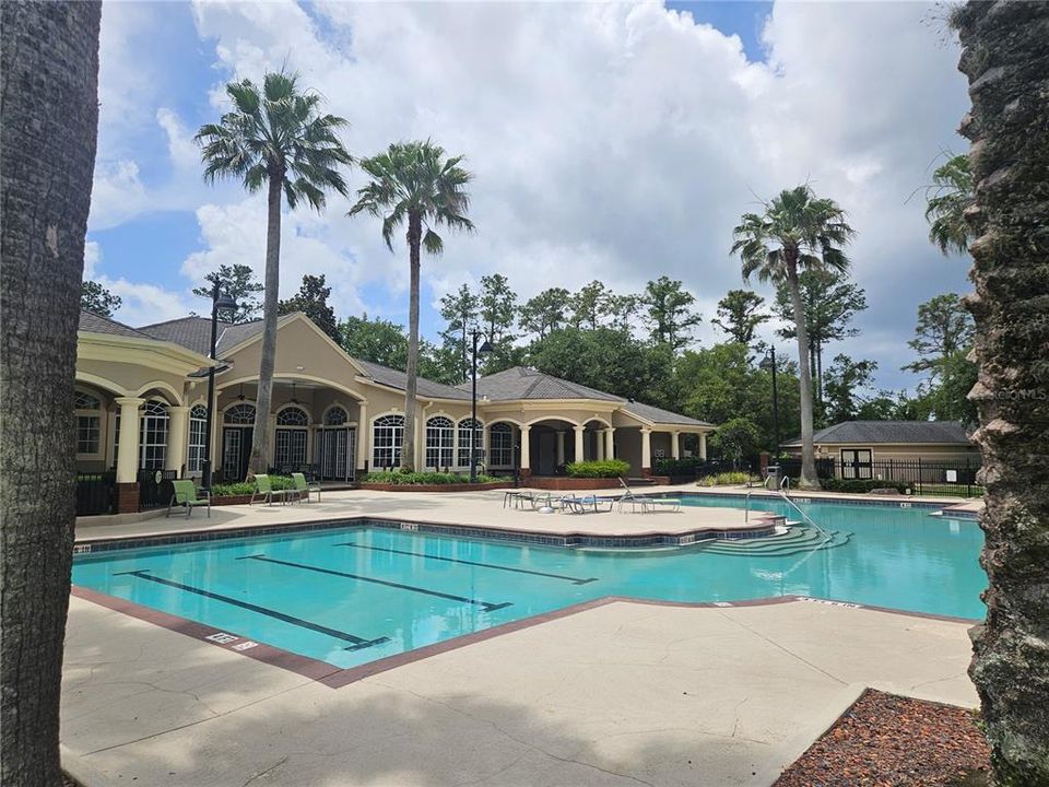 For Sale: $168,000 (2 beds, 2 baths, 1138 Square Feet)