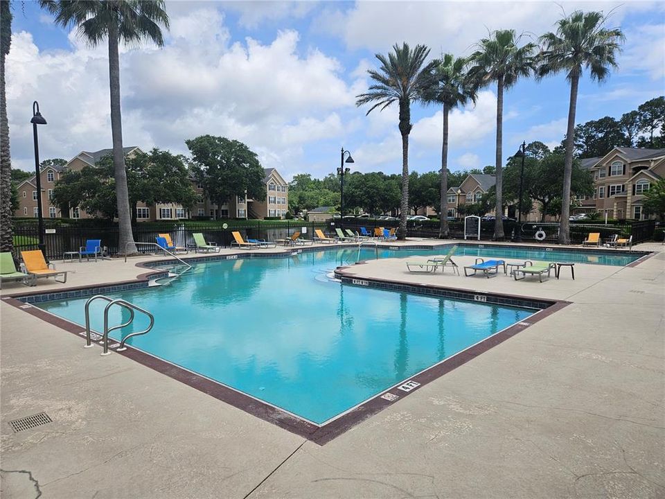 For Sale: $168,000 (2 beds, 2 baths, 1138 Square Feet)