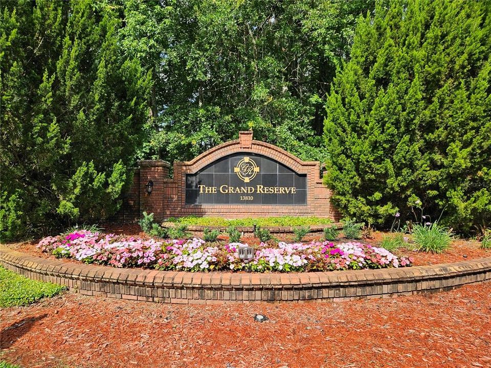 For Sale: $168,000 (2 beds, 2 baths, 1138 Square Feet)