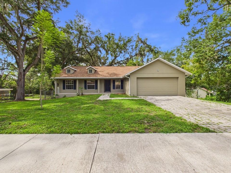 For Sale: $315,000 (4 beds, 2 baths, 1528 Square Feet)