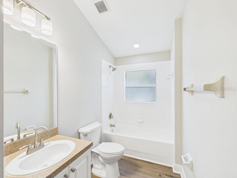 For Sale: $315,000 (4 beds, 2 baths, 1528 Square Feet)