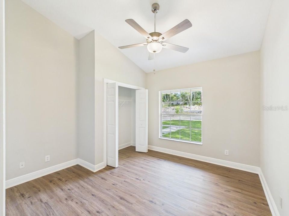 For Sale: $315,000 (4 beds, 2 baths, 1528 Square Feet)