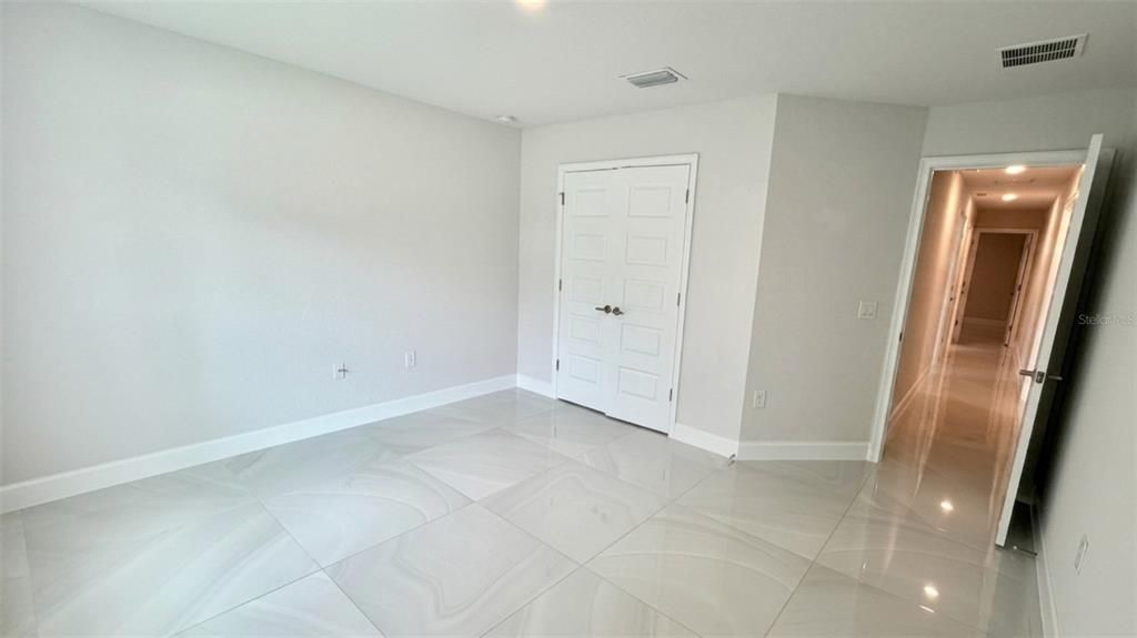 For Sale: $369,900 (4 beds, 2 baths, 2335 Square Feet)