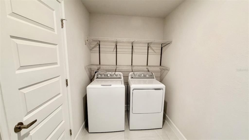 For Sale: $369,900 (4 beds, 2 baths, 2335 Square Feet)