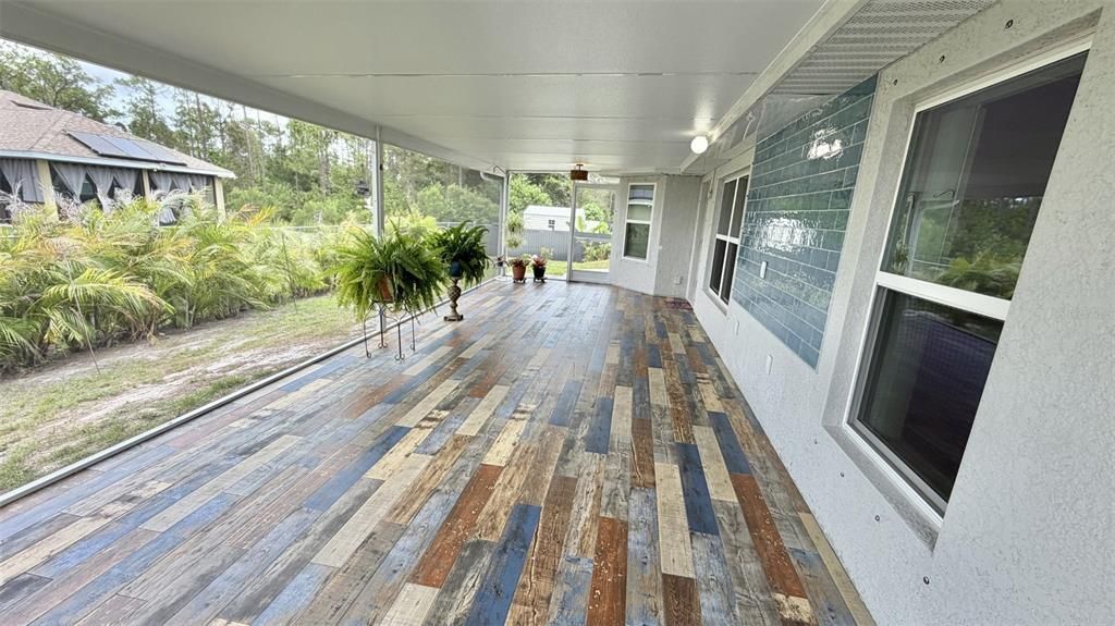 For Sale: $369,900 (4 beds, 2 baths, 2335 Square Feet)