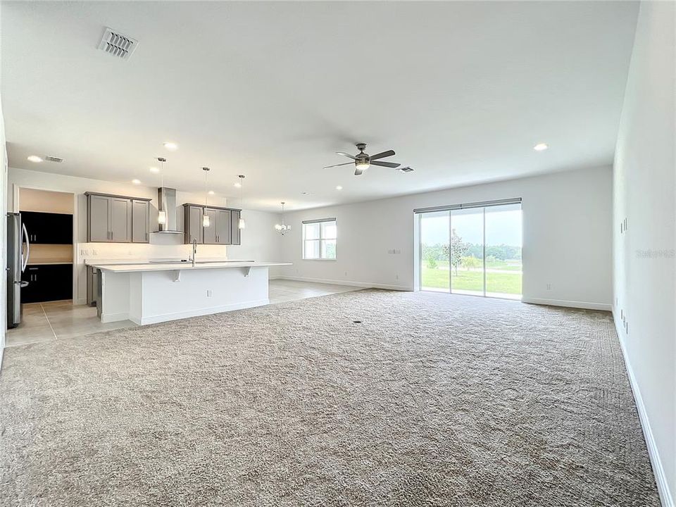 For Rent: $4,999 (6 beds, 4 baths, 4170 Square Feet)