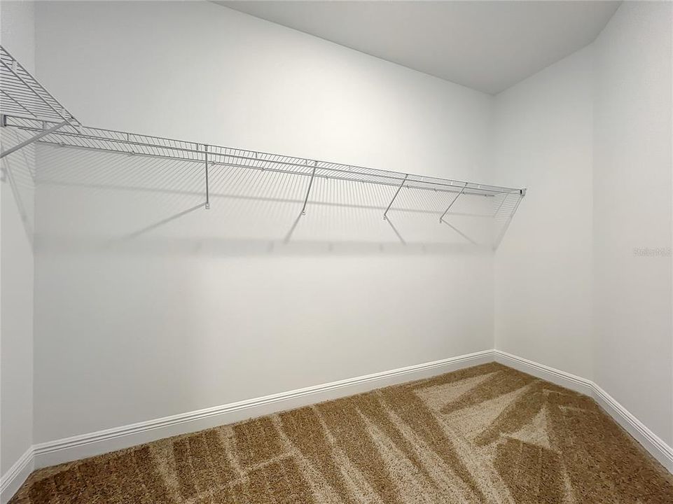 For Rent: $4,999 (6 beds, 4 baths, 4170 Square Feet)
