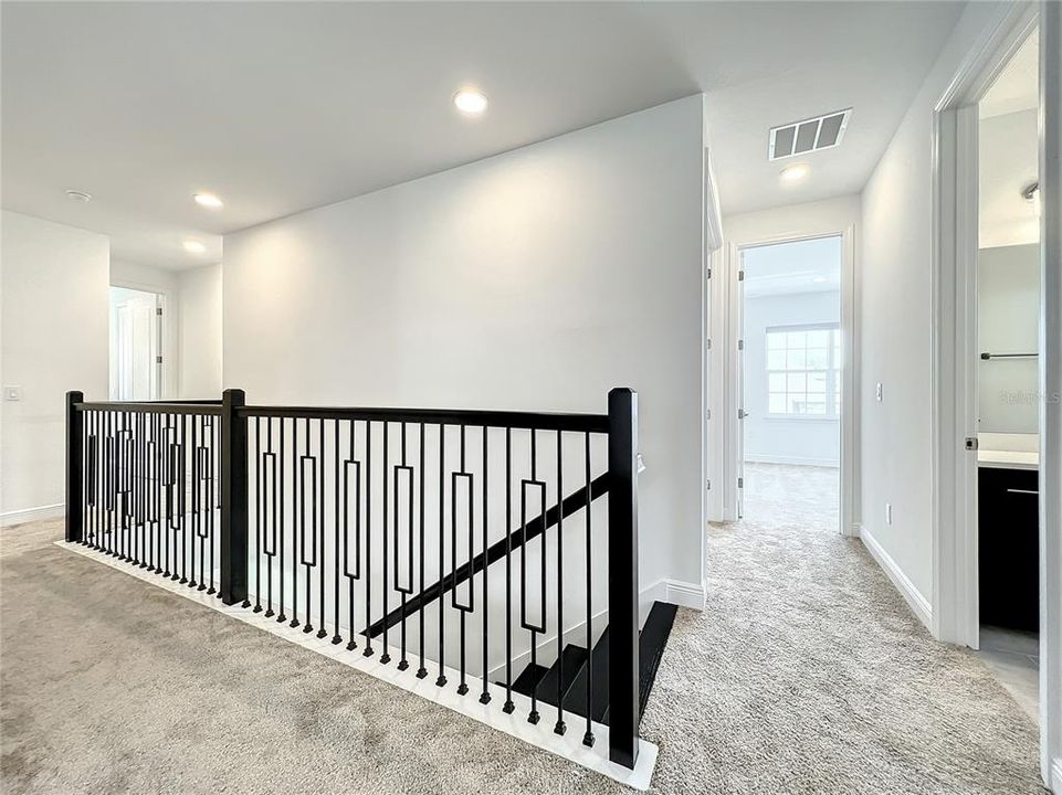 For Rent: $4,999 (6 beds, 4 baths, 4170 Square Feet)