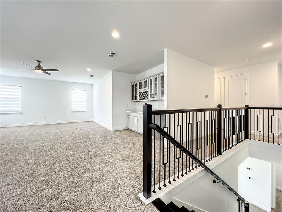 For Rent: $4,999 (6 beds, 4 baths, 4170 Square Feet)