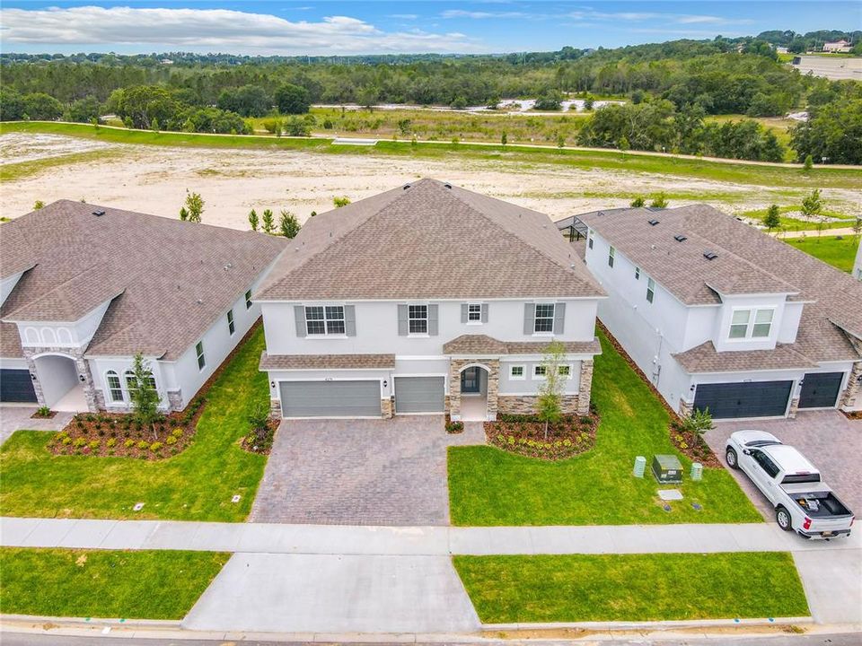 For Rent: $4,999 (6 beds, 4 baths, 4170 Square Feet)