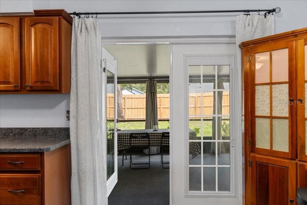 For Sale: $365,000 (4 beds, 2 baths, 1489 Square Feet)