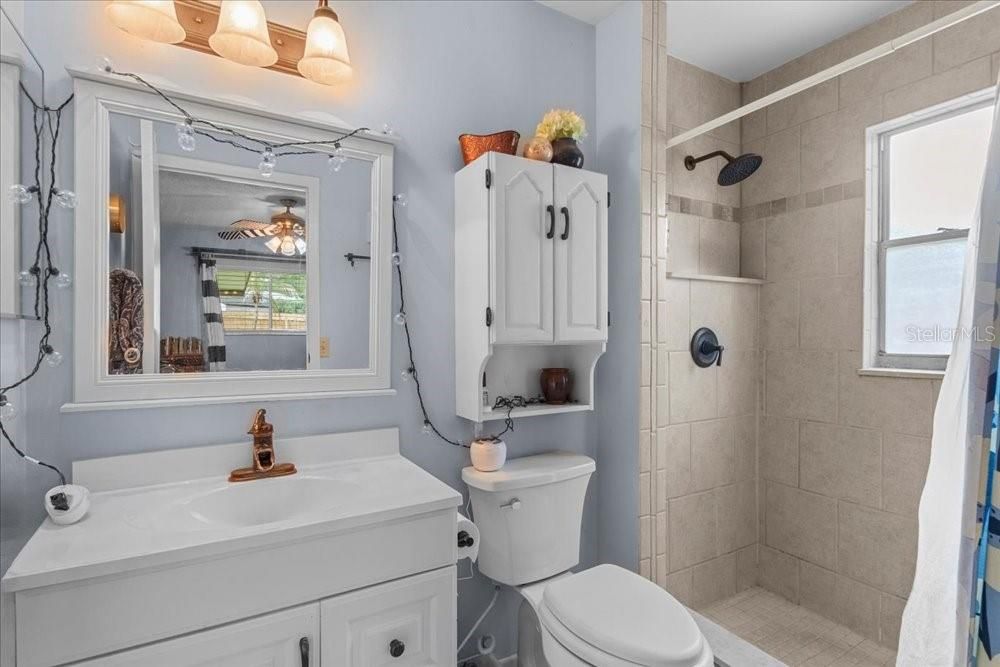 For Sale: $365,000 (4 beds, 2 baths, 1489 Square Feet)