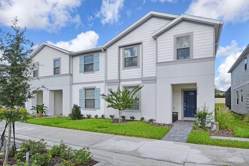 For Sale: $428,000 (5 beds, 4 baths, 2265 Square Feet)