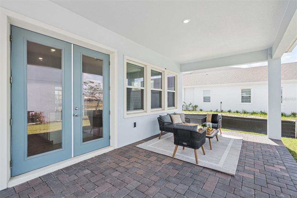 For Sale: $719,900 (4 beds, 3 baths, 2385 Square Feet)