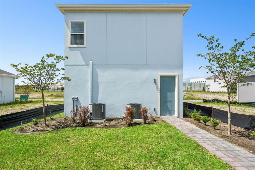 For Sale: $719,900 (4 beds, 3 baths, 2385 Square Feet)