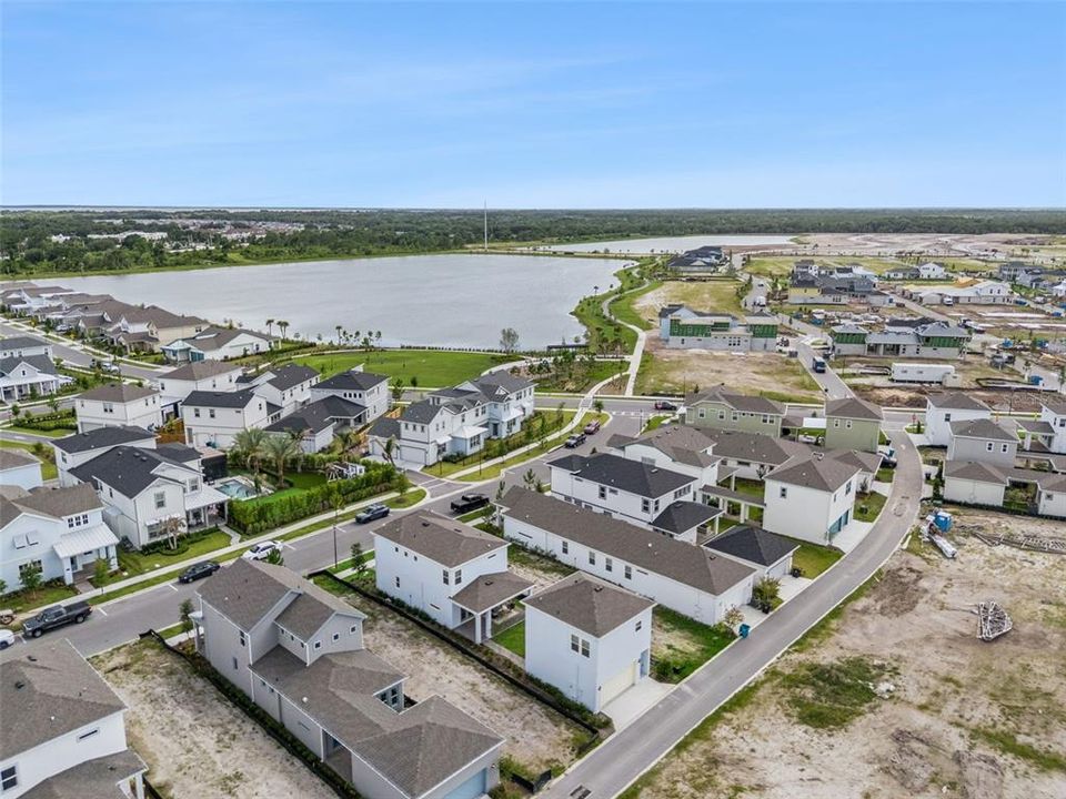 For Sale: $719,900 (4 beds, 3 baths, 2385 Square Feet)
