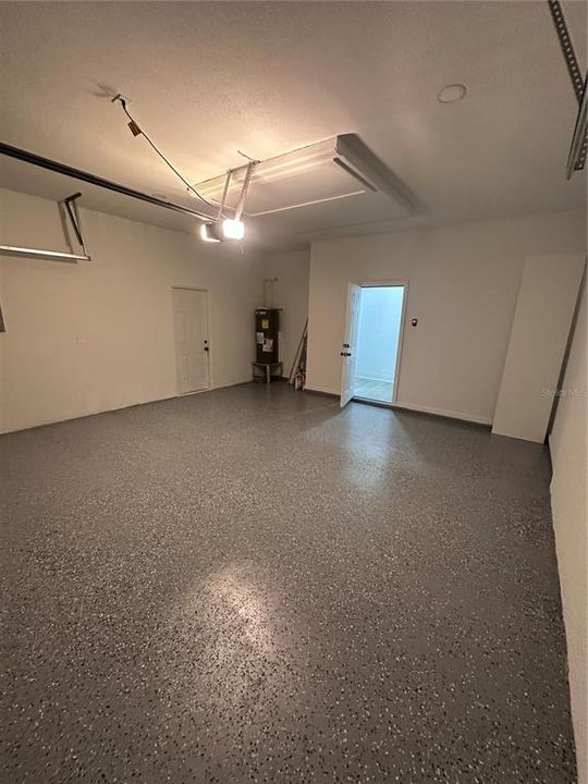 En Renta: $2,650 (4 camas, 2 baños, 1900 Pies cuadrados)