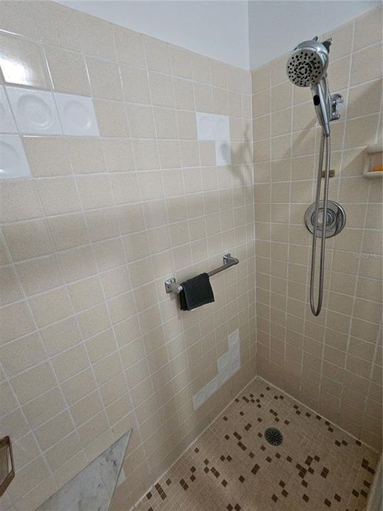 En Renta: $1,995 (2 camas, 2 baños, 1550 Pies cuadrados)