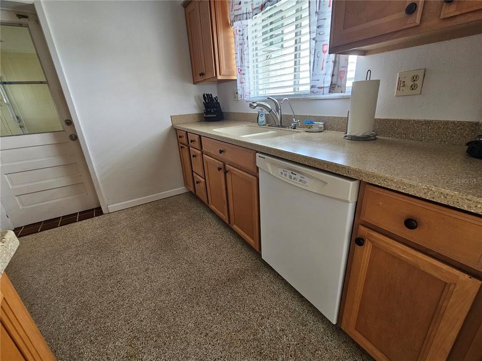En Renta: $1,995 (2 camas, 2 baños, 1550 Pies cuadrados)