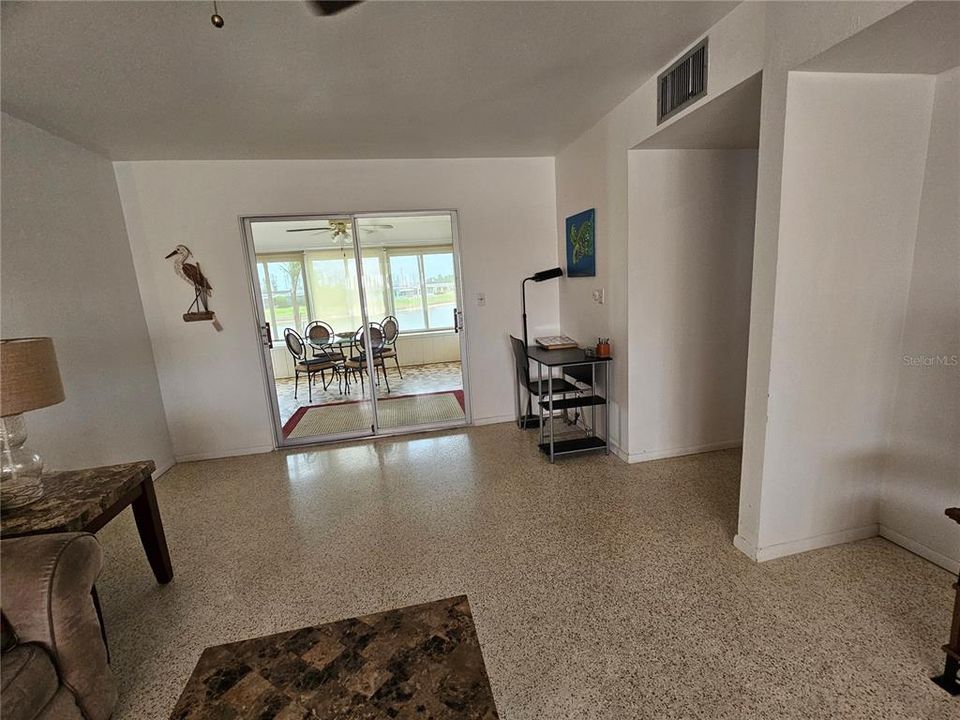 En Renta: $1,995 (2 camas, 2 baños, 1550 Pies cuadrados)