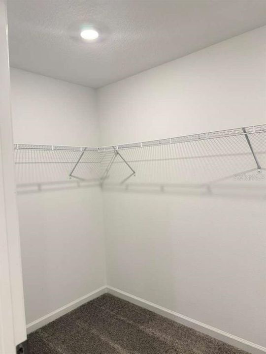 В аренду: $2,350 (4 спален, 2 ванн, 2040 Квадратных фут)
