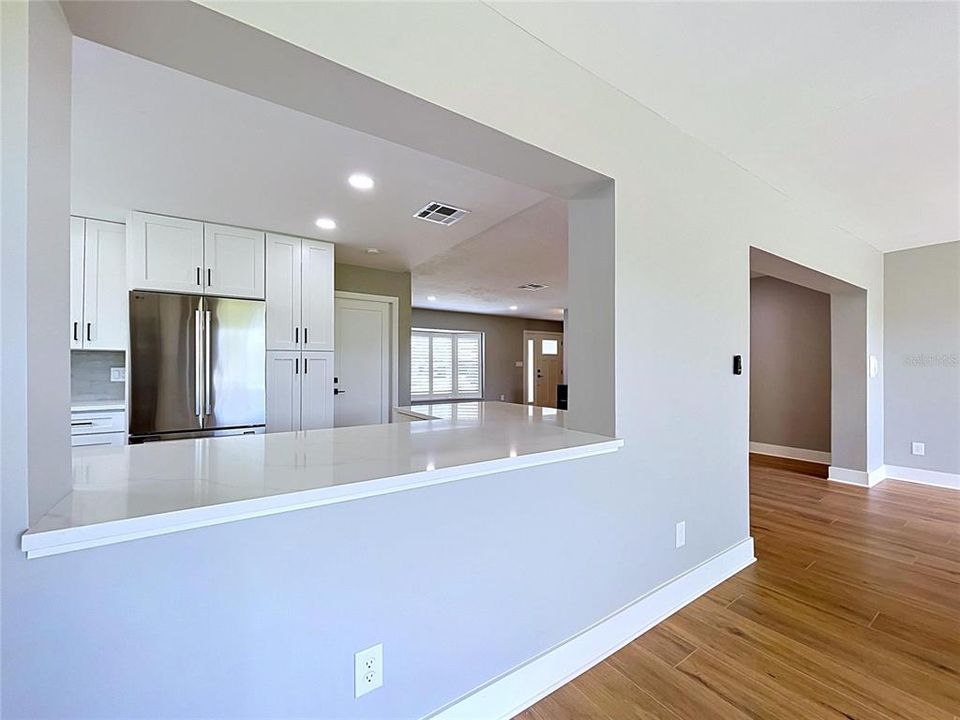 For Sale: $479,900 (2 beds, 2 baths, 1396 Square Feet)