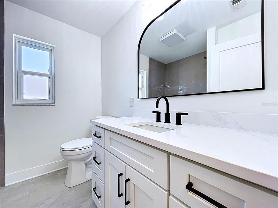 For Sale: $479,900 (2 beds, 2 baths, 1396 Square Feet)