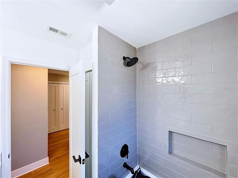 For Sale: $479,900 (2 beds, 2 baths, 1396 Square Feet)