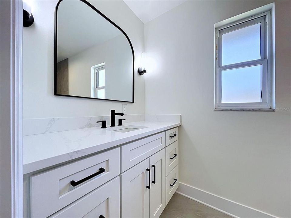 For Sale: $479,900 (2 beds, 2 baths, 1396 Square Feet)