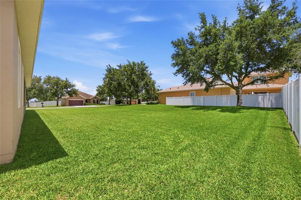 Active With Contract: $434,990 (4 beds, 2 baths, 1847 Square Feet)