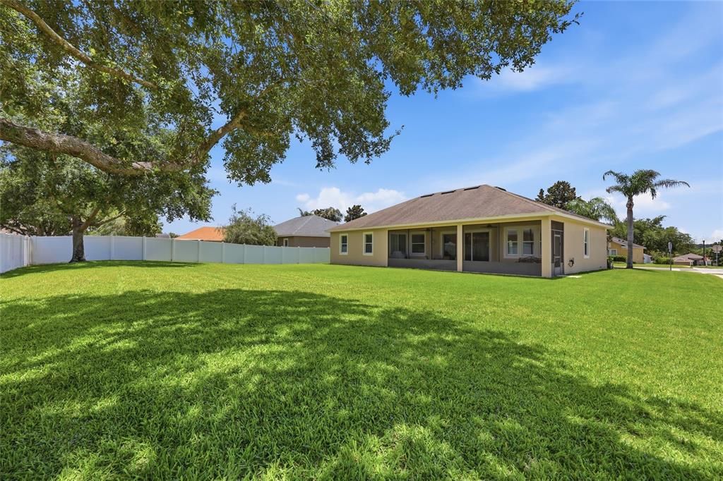 Active With Contract: $434,990 (4 beds, 2 baths, 1847 Square Feet)